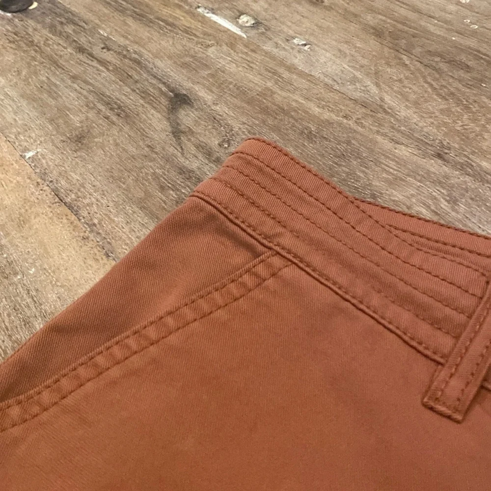 Prana rust colored fray shorts size 2 - Picture 4 of 11